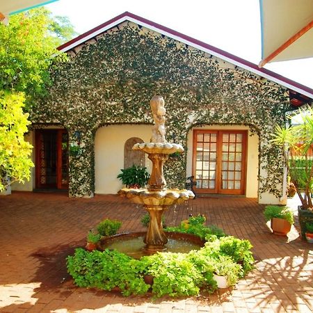 Bezuidenhout Guest House Malalane Eksteriør bilde