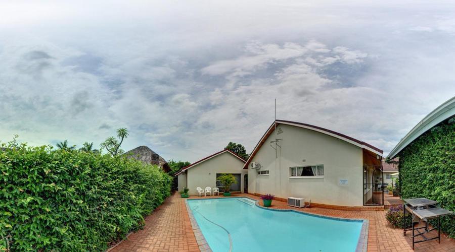 Bezuidenhout Guest House Malalane Eksteriør bilde